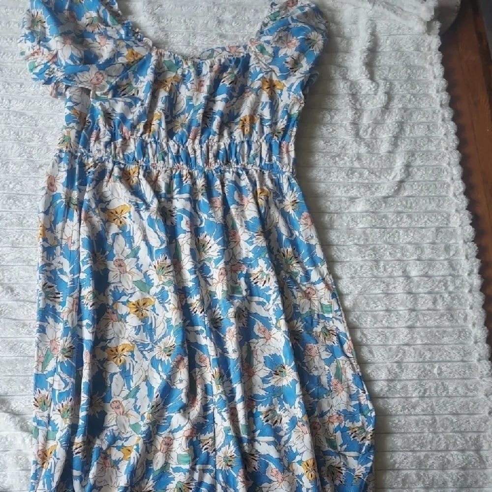 Floral Maxi Dress in Blue and White - Picture 7 of 7